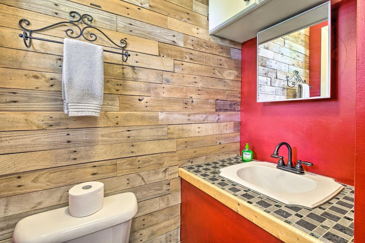 Roomy Montour Falls Retreat With Private Pool! Exterior foto